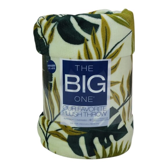 The Big One Our Favorite Plush Throw Blanket Oversized 5'x6' Tropical Leaf Green - Picture 1 of 8